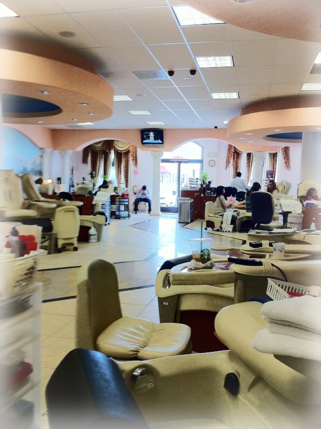 Queenbee Nails & Spa Manteca, CA 95337 Services and Reviews