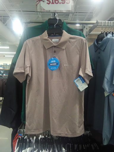 Clothing Store «Columbia Sportswear at Tanger Outlets Daytona», reviews and photos, 1100 Cornerstone Blvd #105, Daytona Beach, FL 32117, USA