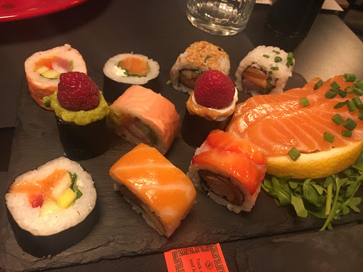 Restaurante Japonês - NIKU SUSHI FUSÃO & TACARIA