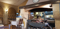 Atmosphère du Restaurant de grillades Le Clos - Restaurant Gémenos à Gémenos - n°12