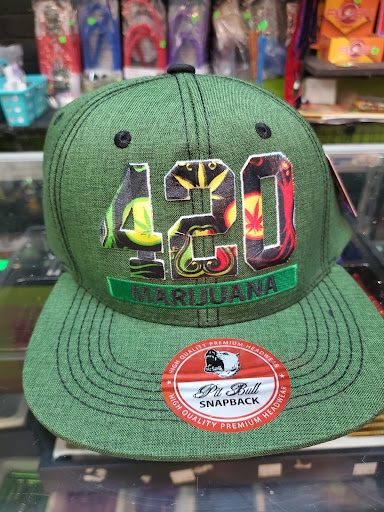 Tobacco Shop «Hypnotized Smoke Shop», reviews and photos, 2967 Patterson Rd, Florissant, MO 63031, USA