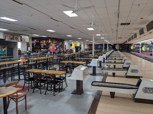 Sports Complex «Waterford Lanes», reviews and photos, 7100 Cooley Lake Rd, Waterford Twp, MI 48327, USA