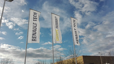 Renault Tech / Qstomize à Heudebouville