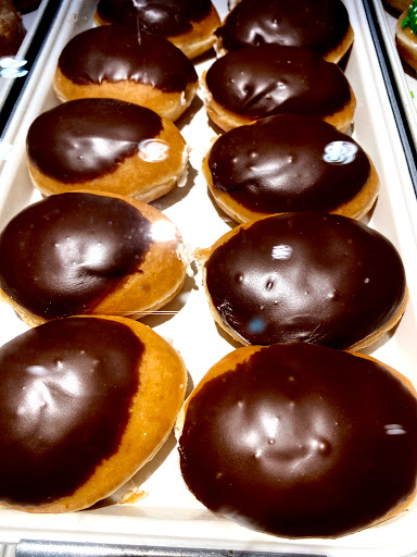 Bakery «Krispy Kreme Doughnuts», reviews and photos, 9870 Liberia Ave, Manassas, VA 20110, USA