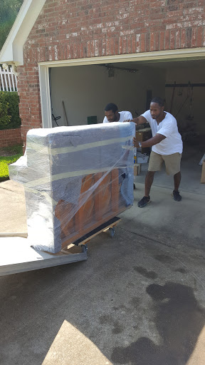 Moving and Storage Service «Red Carpet Moving Company», reviews and photos, 2817 N Whitten Ave, Tyler, TX 75702, USA