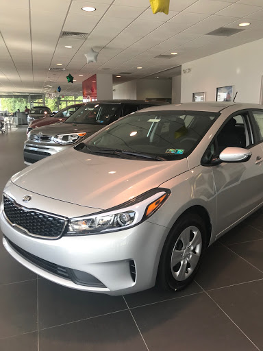 Kia Dealer «Monroeville Kia», reviews and photos, 3721 William Penn Hwy, Monroeville, PA 15146, USA