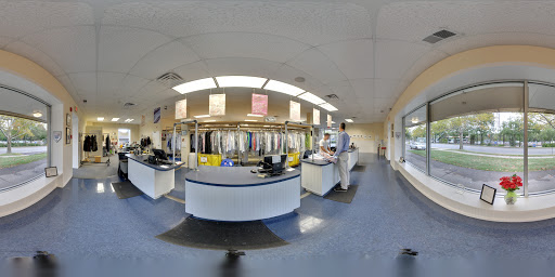 Dry Cleaner «Darien Fabricare Cleaners», reviews and photos, 312 Heights Rd, Darien, CT 06820, USA