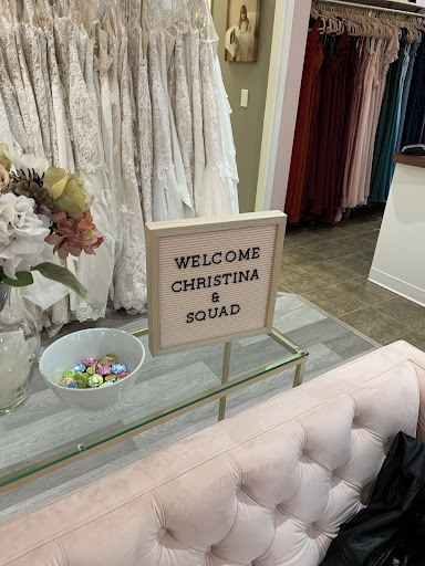 Bridal Shop «Here Comes The Dress», reviews and photos, 850 E 1050 N #101, Chesterton, IN 46304, USA