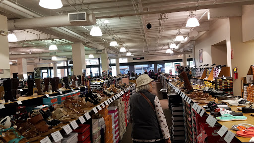 Shoe Store «Off Broadway Shoe Warehouse», reviews and photos, 6302 Seven Corners Center, Falls Church, VA 22044, USA