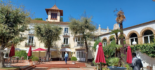 Casa Gil - Av. Vallserrat, 21, 08635 Sant Esteve Sesrovires, Barcelona, Spain