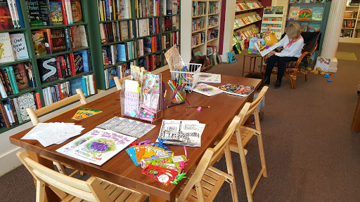 Book Store «River Oaks Book Store», reviews and photos, 3270 Westheimer Rd, Houston, TX 77098, USA