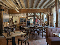 Atmosphère du Restaurant français La Margot'Ine à Montrieux-en-Sologne - n°3