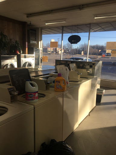 Laundromat «Dills Laundromat & Dry Clean», reviews and photos, 2109 N Glenstone Ave, Springfield, MO 65803, USA