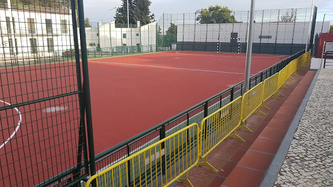 Avaliações doPolidesportivo De Povos em Vila Franca de Xira - Campo de futebol