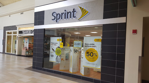 Sprint Store, 151 Christiana Mall Road #1815, Newark, DE 19702, USA, 