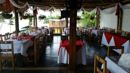 Restaurante Frutos del Puerto - a 54-56,, Cra. 1 #5418, Puerto Berrío, Antioquia, Colombia