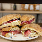 Photo n°9 de l'avis de Kyuwon.e fait le 30/04/2024 à 10:33 sur le  Antico Forno Santa Caterina dal 1391 à Altamura