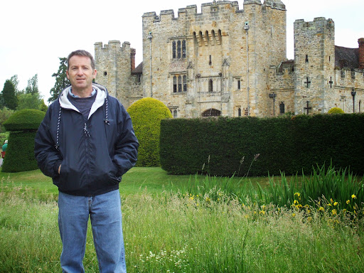 Across the Pond Vacations image