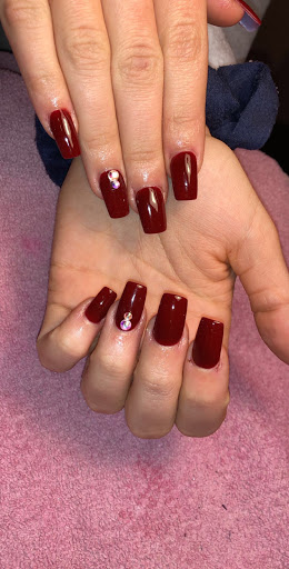 Hair Salon «Garbos Salon», reviews and photos, 732 S Crouse Ave, Syracuse, NY 13210, USA