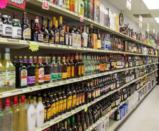 Liquor Store «Blanchards Liquors - Brockton», reviews and photos, 102 Westgate Dr, Brockton, MA 02301, USA