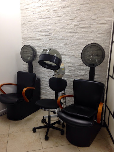 Hair Salon «Gorgeous Brazilian Hair Salon», reviews and photos, 5464 International Dr, Orlando, FL 32819, USA