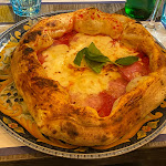Photo n°1 de l'avis de Ingo. fait le 19/09/2022 à 15:07 sur le  Pizze D’autore Maestro Pizzaiolo Gigi SORBILLO à Naples