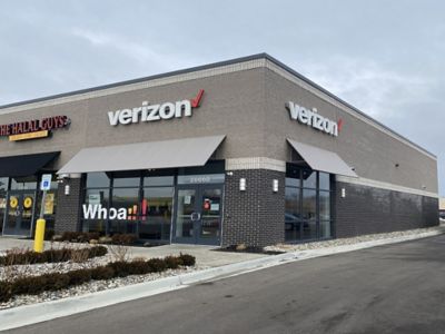 Cell Phone Store «Verizon», reviews and photos, 24417 Ford Rd, Dearborn, MI 48128, USA