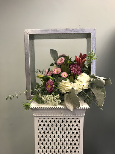 Florist «Flowers To Go», reviews and photos, 19045 WA-305, Poulsbo, WA 98370, USA