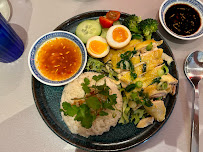 Riz au poulet hainanais du Restaurant vietnamien Haïnan chicken rice à Paris - n°2
