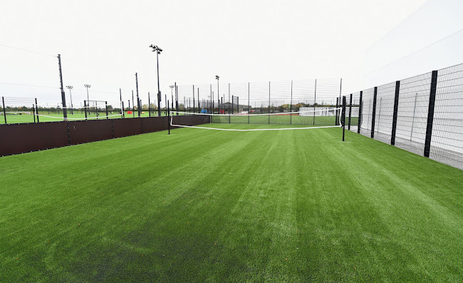 Comments and reviews of Liverpool FC Training Grounds