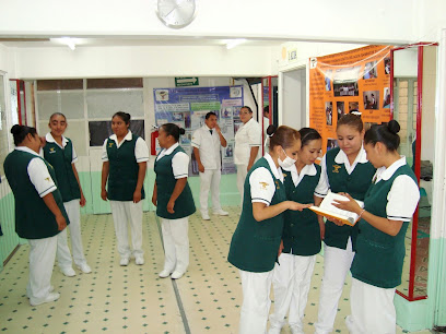 Escuela de Enfermería y Salud IEPETAC Toluca
