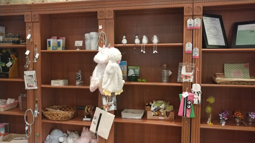 Shopping Mall «Valley Creek Mall», reviews and photos, 1750 Weir Dr, St Paul, MN 55125, USA