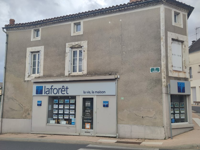 Agence immobilière Laforêt Saint-Varent à Saint-Varent (Deux-Sèvres 79)