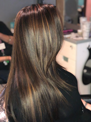 Beauty Salon «Hello Fabulous Salon & Skin», reviews and photos, 244 Dover Rd, Clarksville, TN 37042, USA