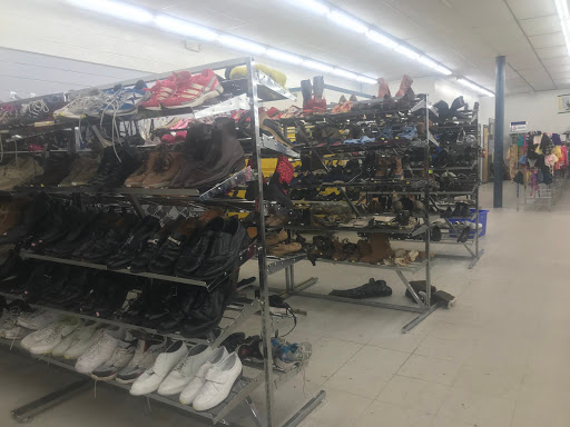 Thrift Store «Salvation Army Thrift Store», reviews and photos, 205 Tuscarora Rd, Chittenango, NY 13037, USA