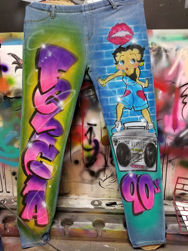 Airbrushing Service «Midwest Ink Airbrushing & Custom T-shirt Screen Print Shop», reviews and photos, 4733 S Ashland Ave, Chicago, IL 60609, USA