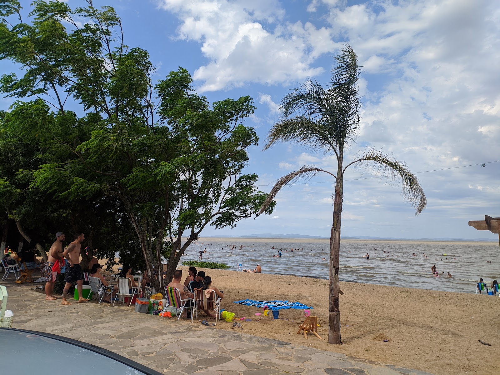 Photo de Praia da Picada avec plage spacieuse