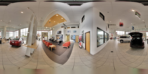 Toyota Dealer «Lithia Toyota of Springfield», reviews and photos, 163 S 9th St, Springfield, OR 97477, USA