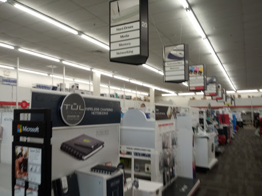 Office Supply Store «Office Depot», reviews and photos, 40 E Golf Rd, Schaumburg, IL 60173, USA