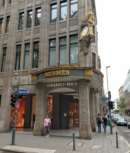 Hermès