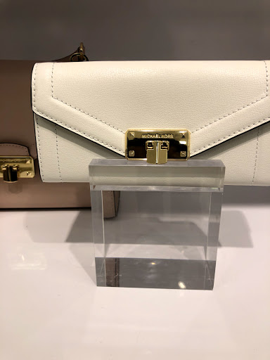Fashion Accessories Store «Michael Kors», reviews and photos, 20-A Killingworth Turnpike #430, Clinton, CT 06413, USA