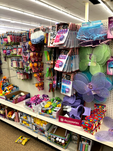 Dollar Store «Dollar Tree», reviews and photos, 241 Towne Center Blvd, Sanford, FL 32771, USA