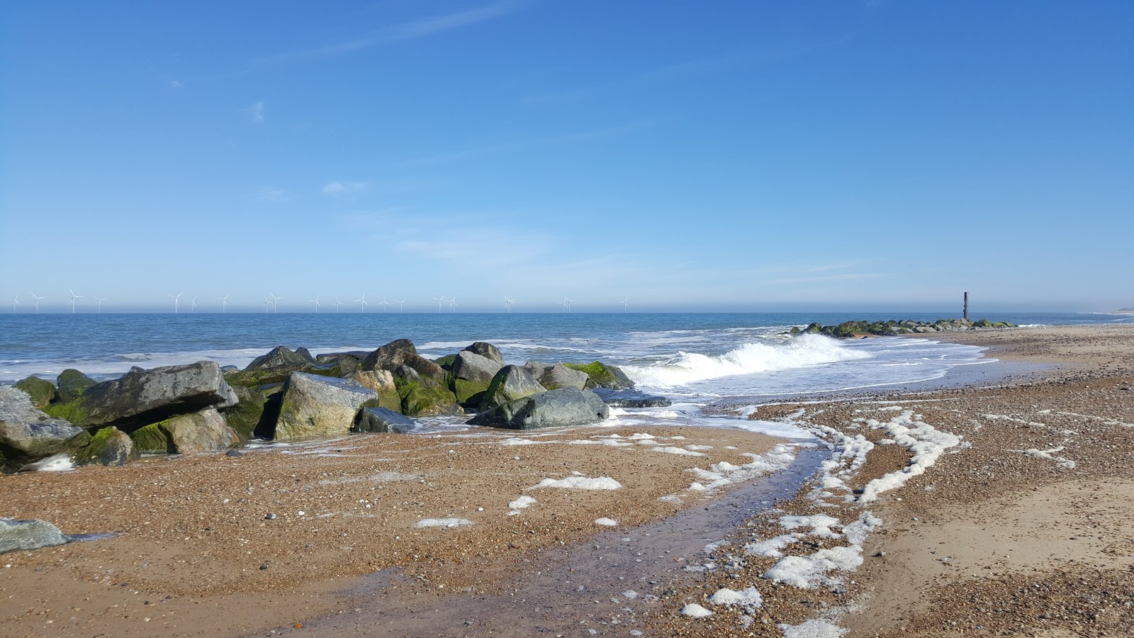 Φωτογραφία του Caister-on-Sea με μακρά ευθεία ακτή