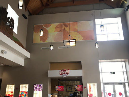 Shopping Mall «Merrimack Premium Outlets», reviews and photos, 80 Premium Outlets Blvd, Merrimack, NH 03054, USA