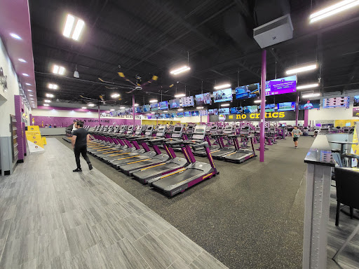Gym «Planet Fitness - Kissimmee, FL», reviews and photos, 3831 W Vine St, Kissimmee, FL 34741, USA