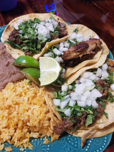 Grocery Store «La Misma Luna Supermarket», reviews and photos, 2901-2977 London Rd, Eau Claire, WI 54701, USA