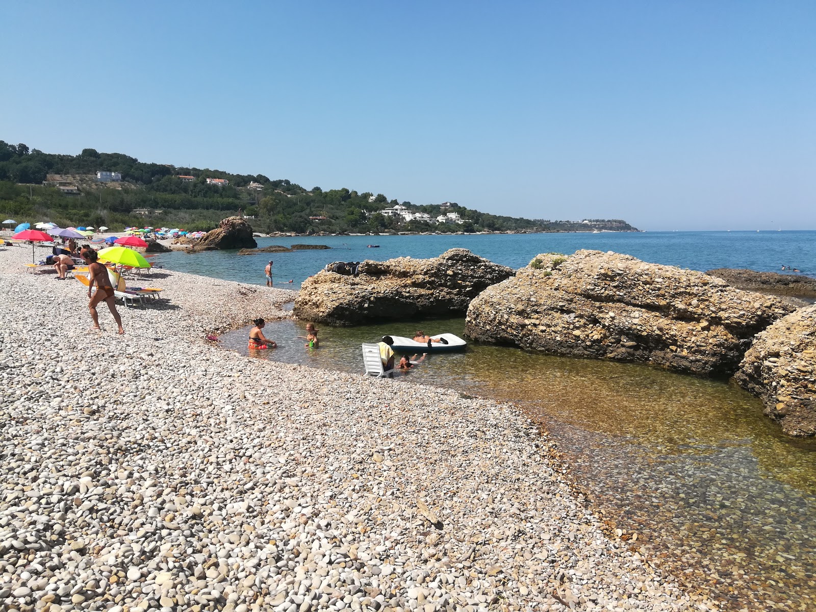 Foto de Spiaggia di San Nicola - lugar popular entre os apreciadores de relaxamento