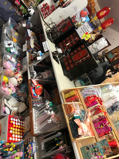 Grocery Store «Idyllwild Village Market, Deli & Pizzeria», reviews and photos, 26000 CA-243, Idyllwild, CA 92549, USA