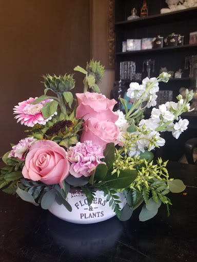 Florist «Grand Florist», reviews and photos, 525 W Rte 66, Glendora, CA 91740, USA