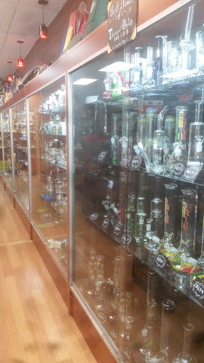 Tobacco Shop «Cig Star - Smoke, Vapor & Glass», reviews and photos, 2060 E Avenida De Los Arboles Suite H, Thousand Oaks, CA 91362, USA